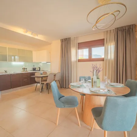 Blionis Sea View Lux Apartament *